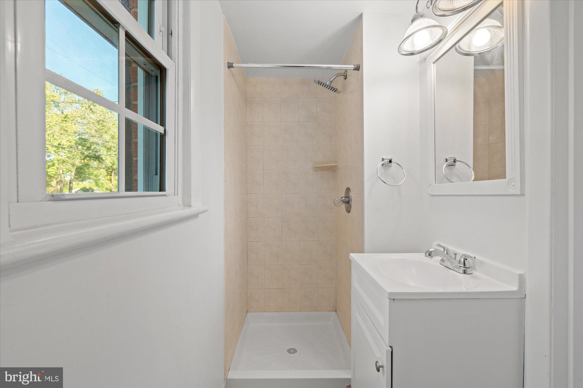 RIVERSIDE ESTATES - Residential