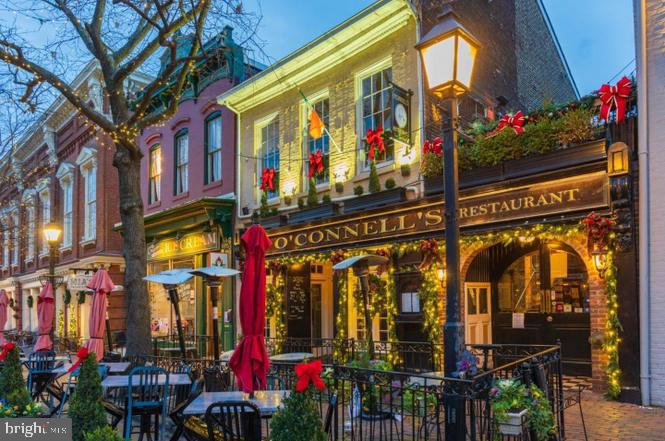 RIVERSIDE ESTATES - Residential