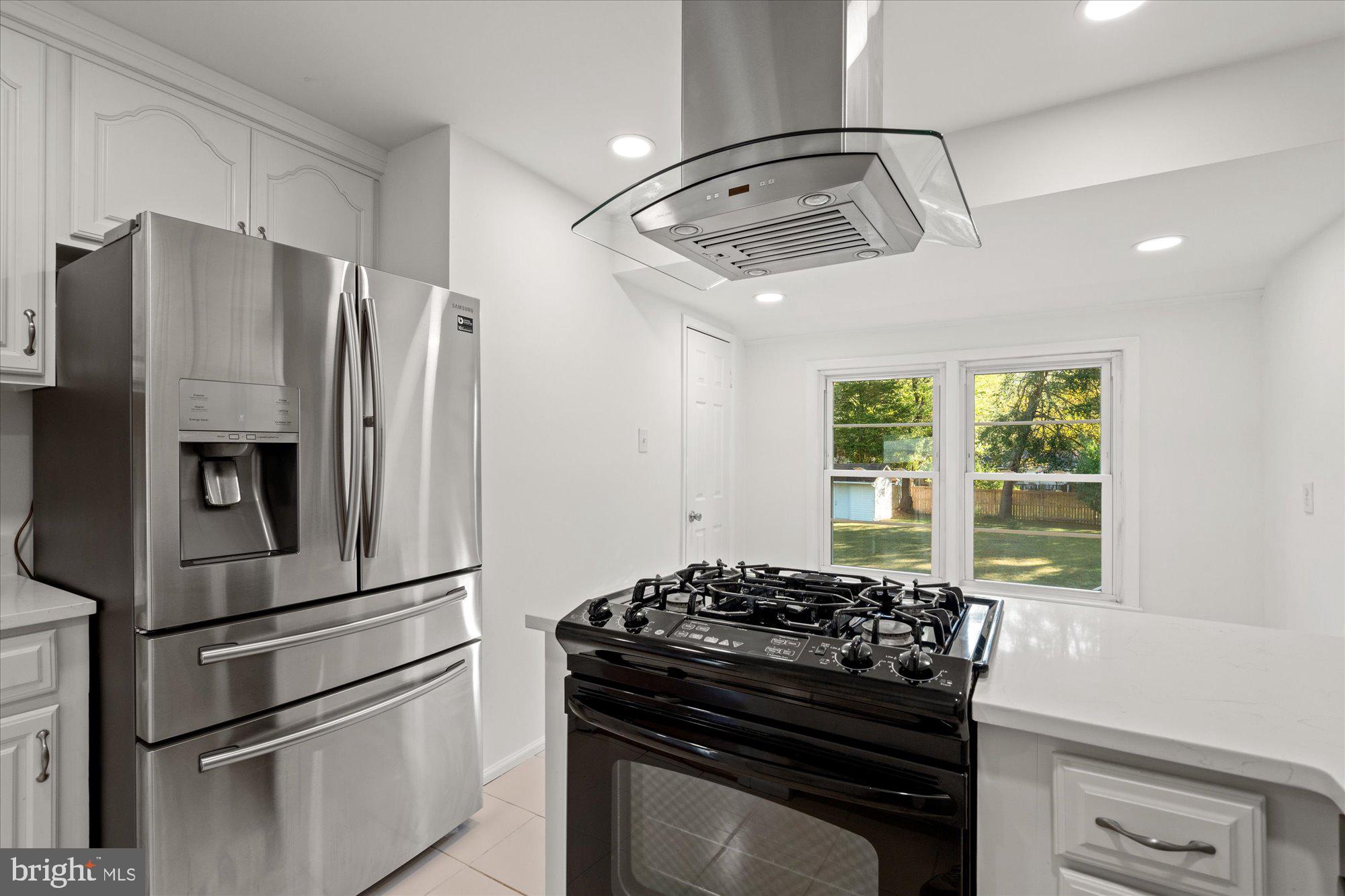 RIVERSIDE ESTATES - Residential