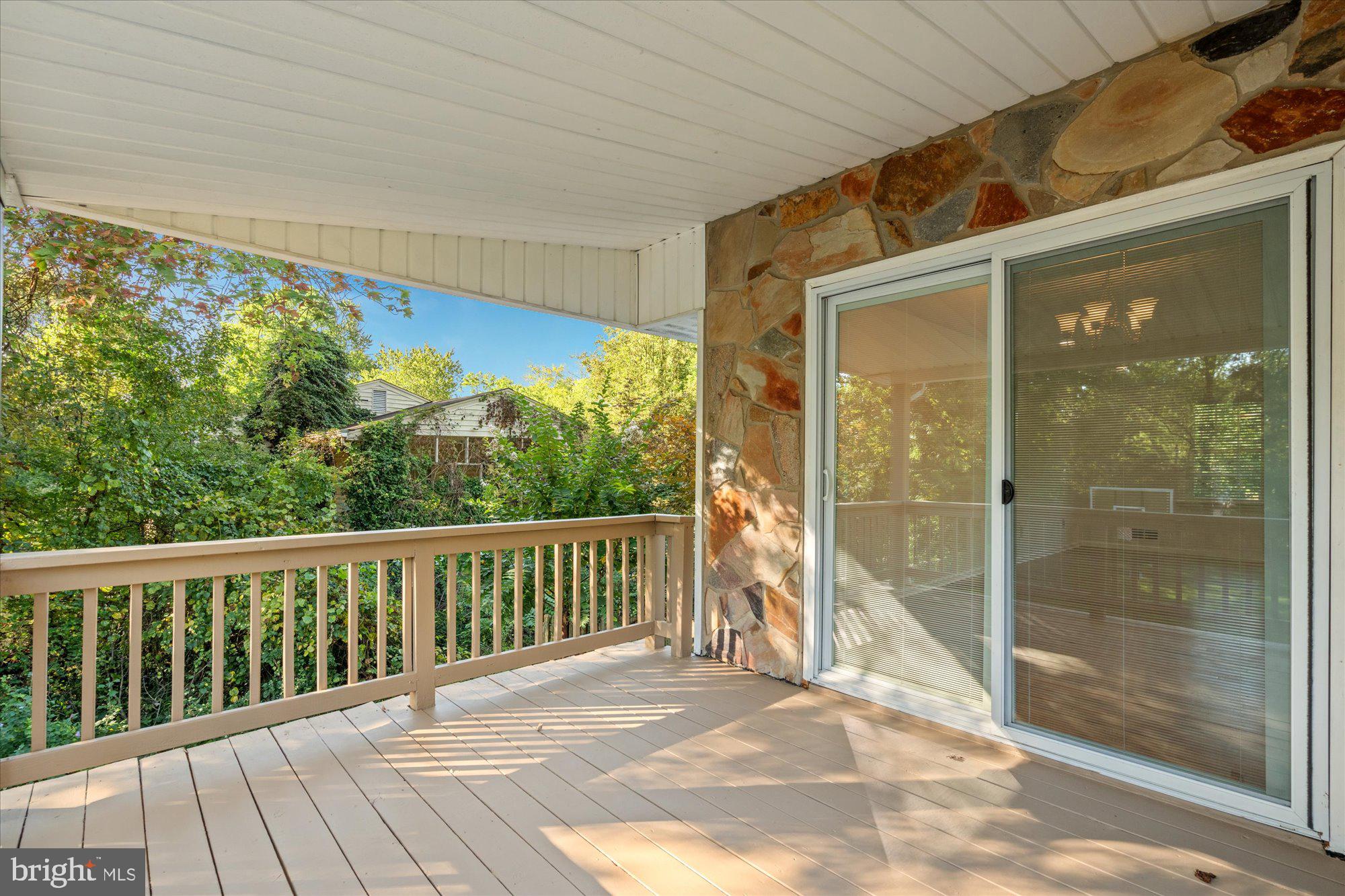 RIVERSIDE ESTATES - Residential