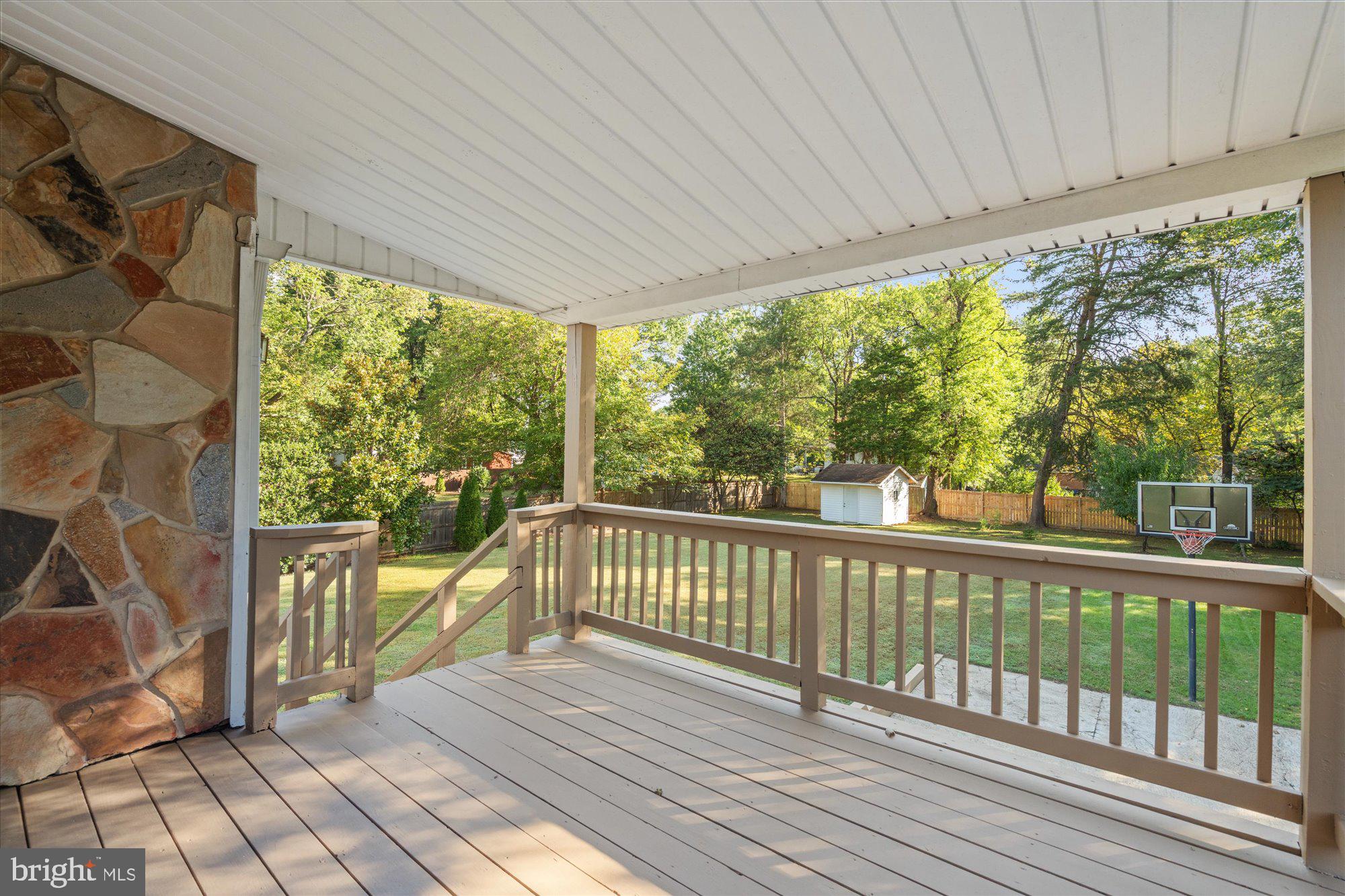 RIVERSIDE ESTATES - Residential