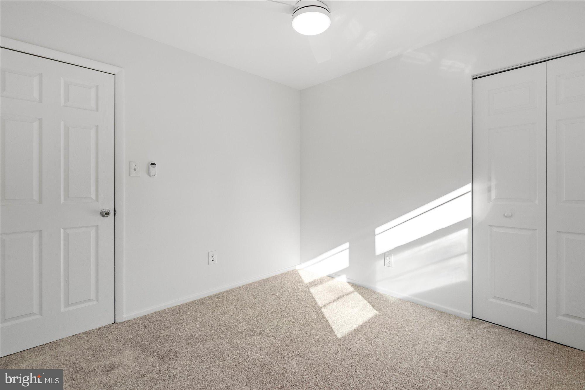 RIVERSIDE ESTATES - Residential