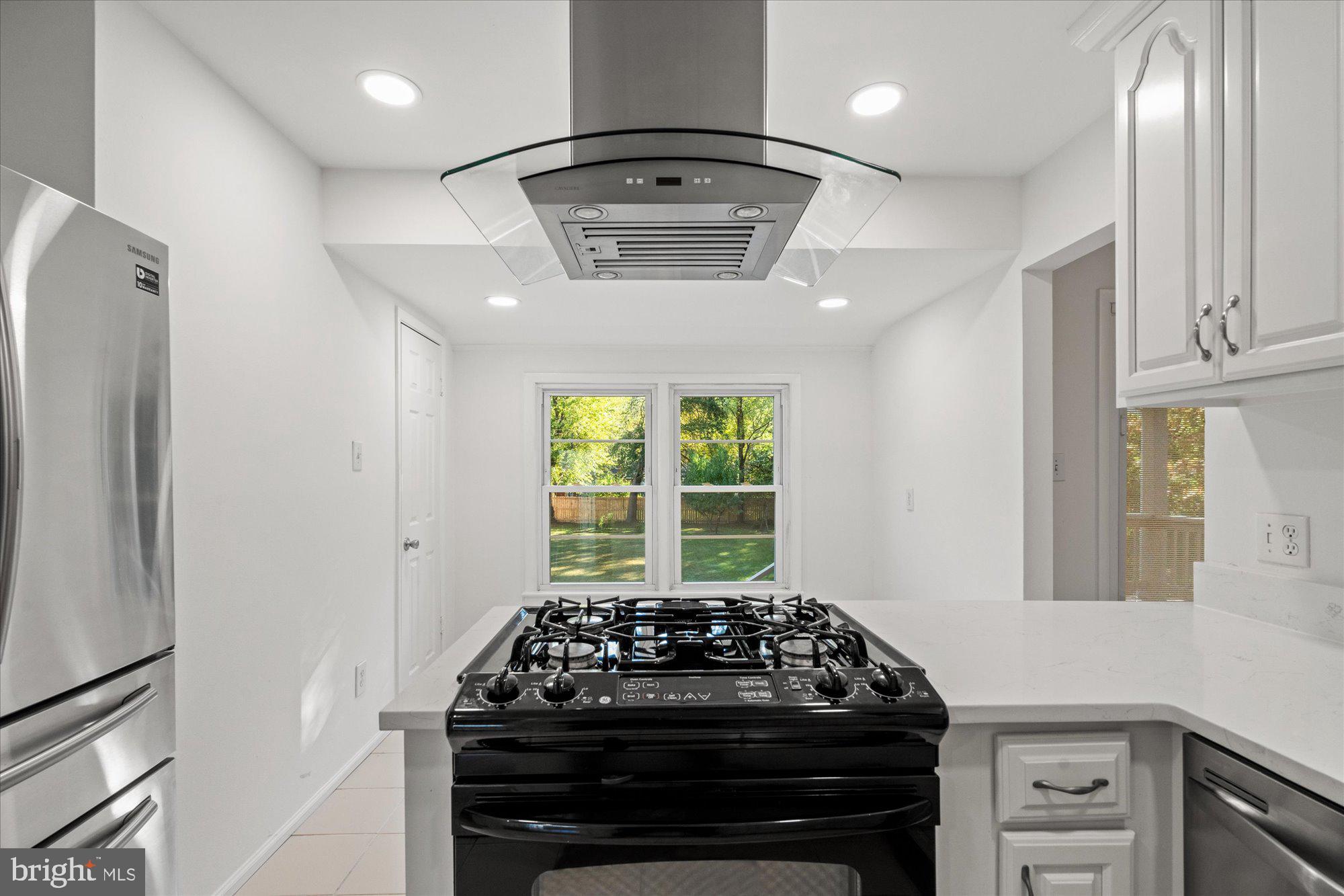 RIVERSIDE ESTATES - Residential