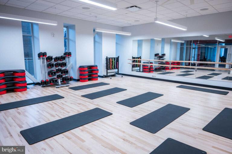 RIVERSIDE ESTATES - Residential