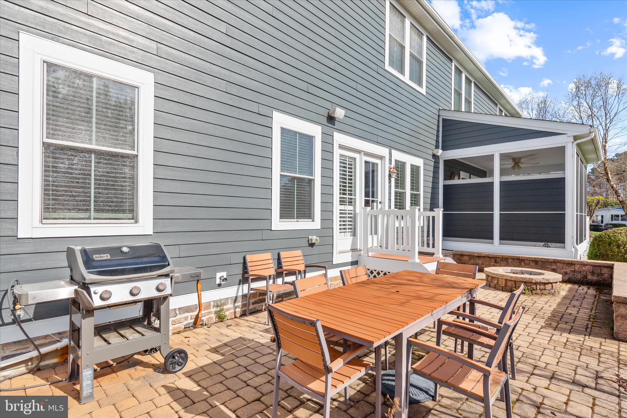 BAYSIDE - Residential