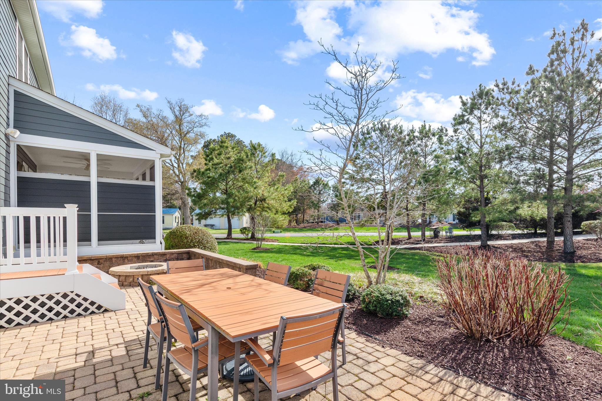 BAYSIDE - Residential