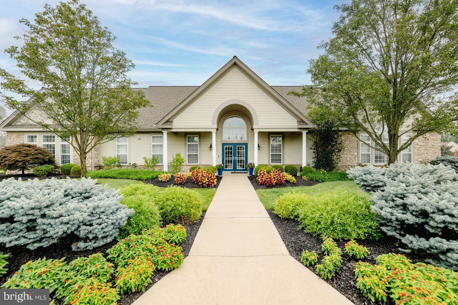 LEGACY OAKS - Residential