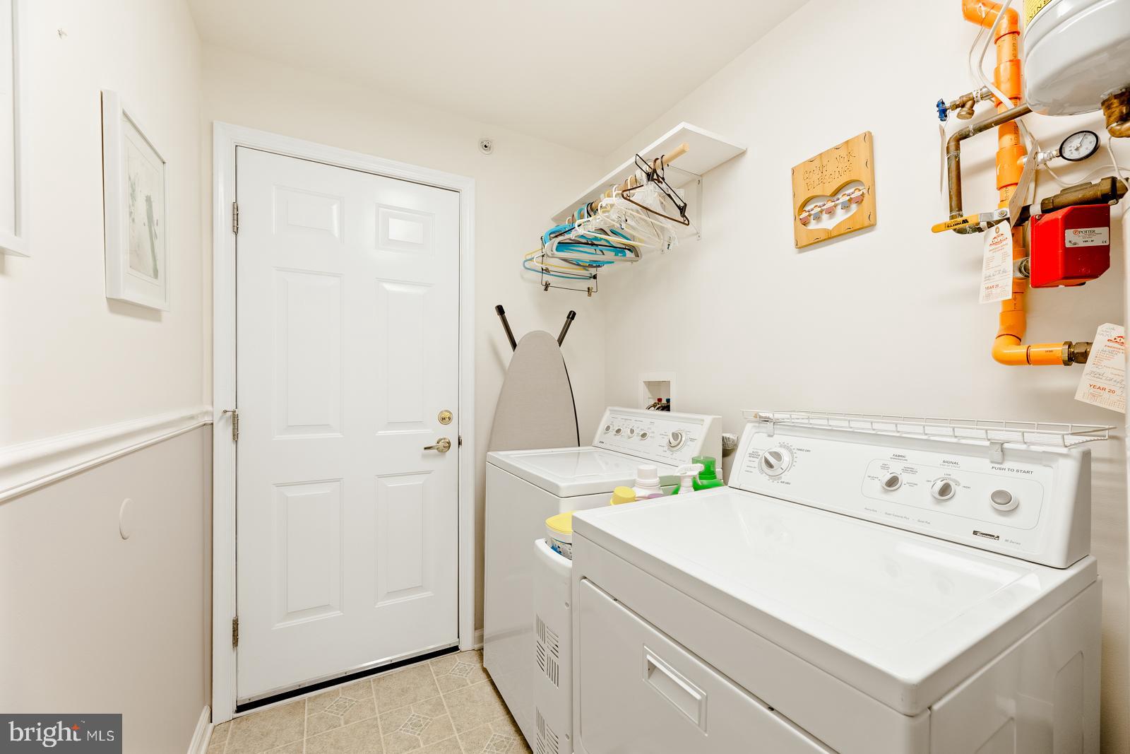 LEGACY OAKS - Residential