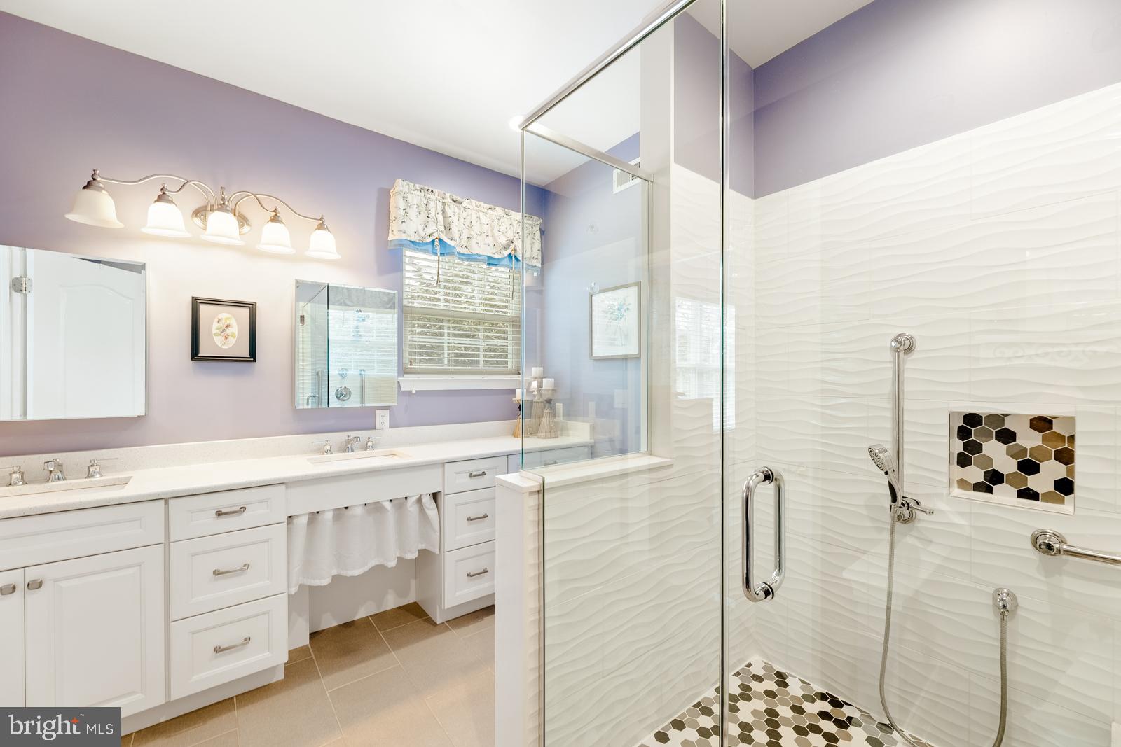 LEGACY OAKS - Residential