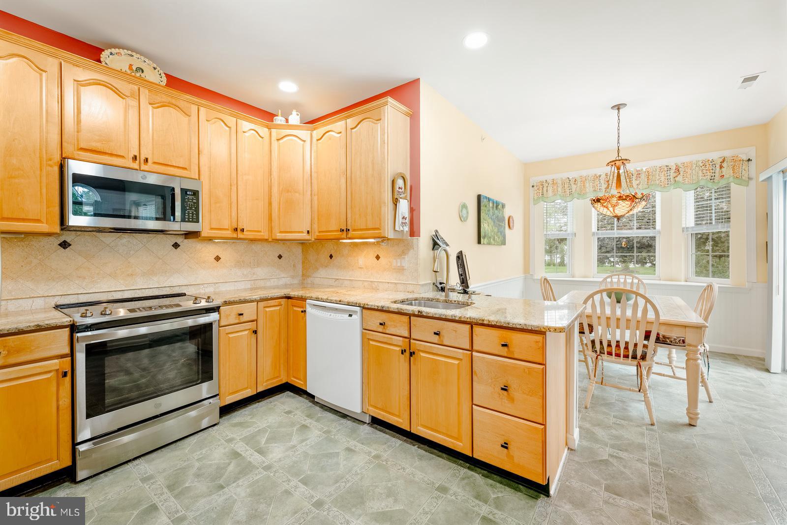 LEGACY OAKS - Residential