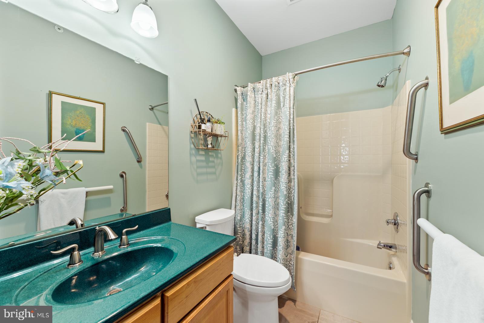 LEGACY OAKS - Residential