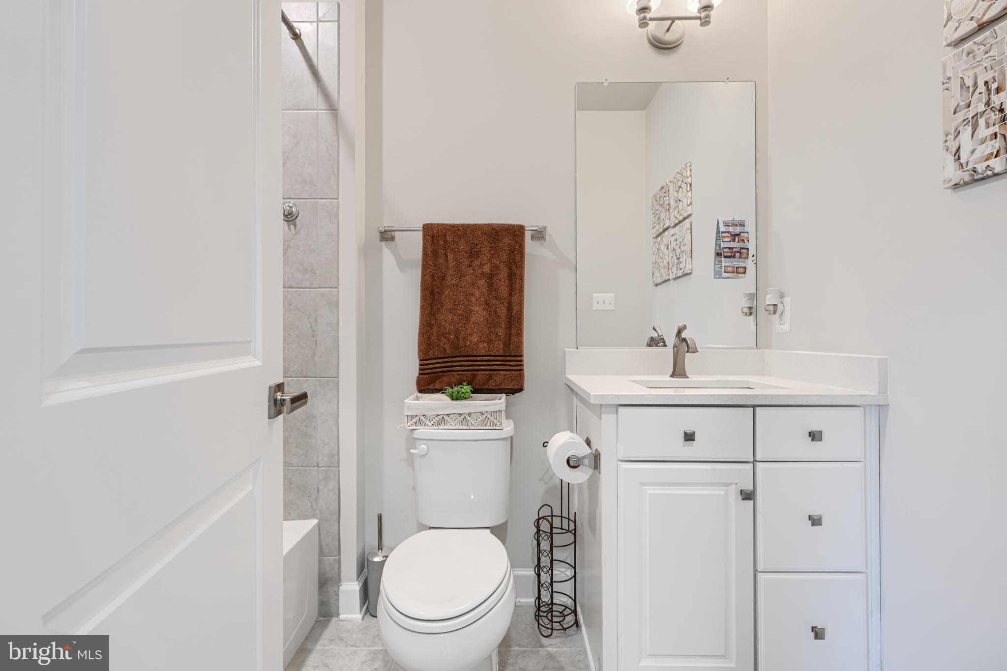 WOODRIDGE AT LAKE LINGANORE - Residential Lease