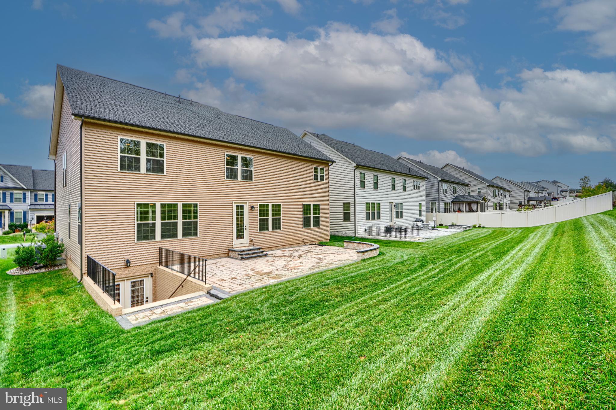 WOODRIDGE AT LAKE LINGANORE - Residential Lease