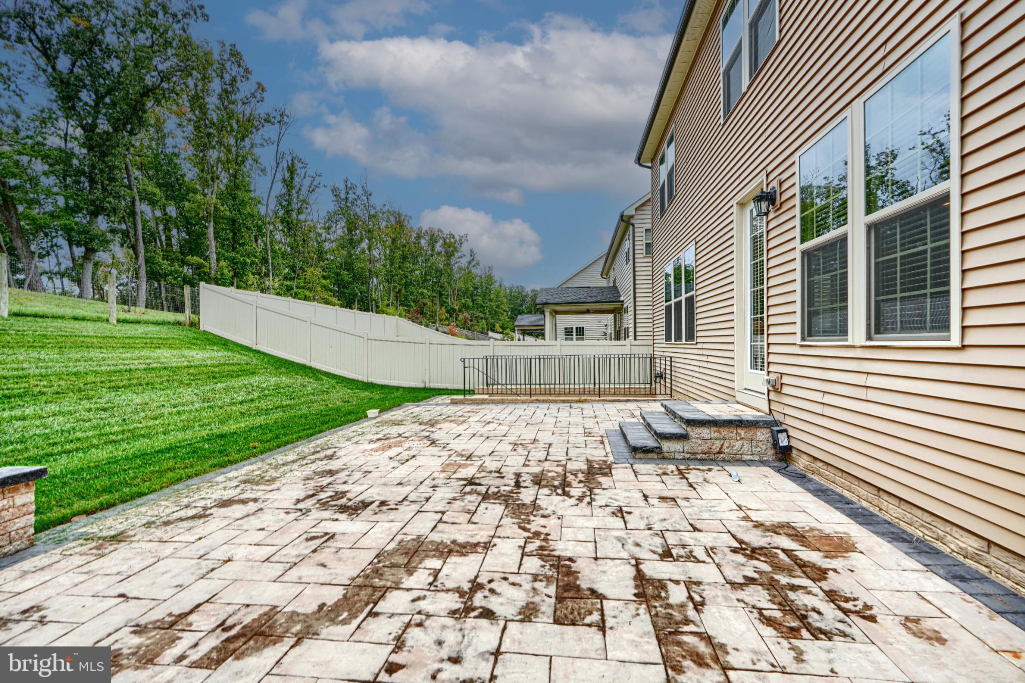 WOODRIDGE AT LAKE LINGANORE - Residential Lease