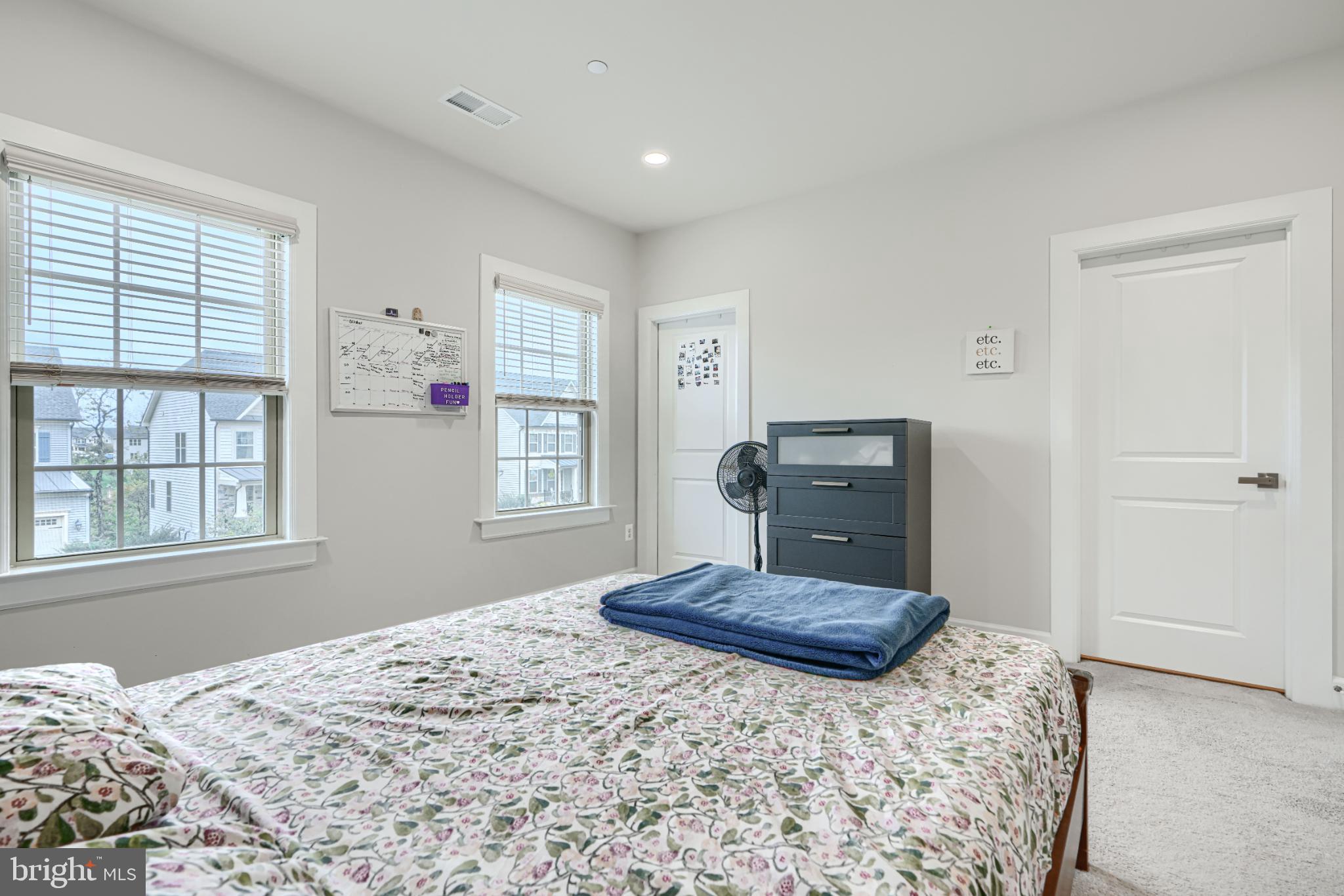 WOODRIDGE AT LAKE LINGANORE - Residential Lease