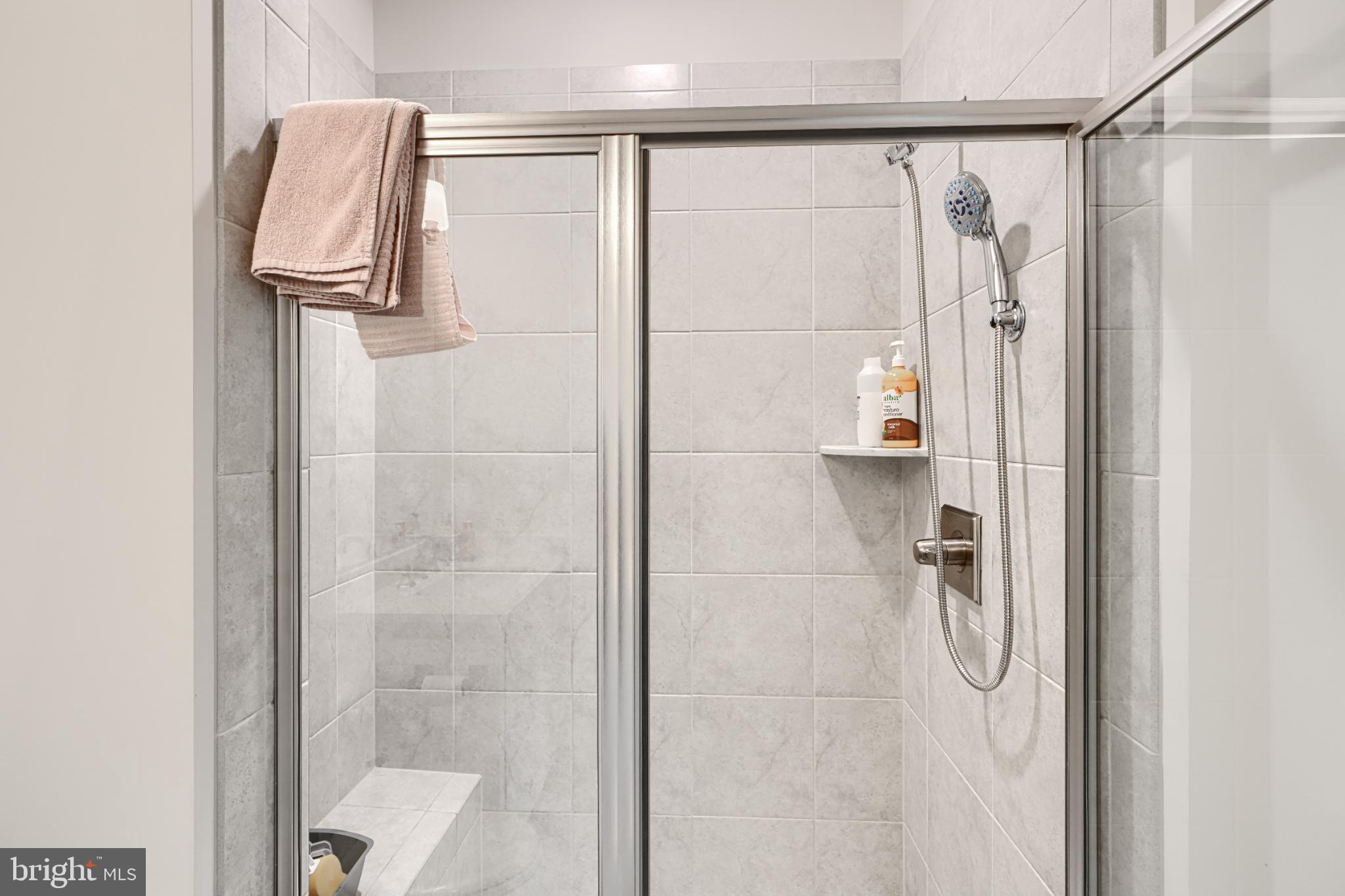 WOODRIDGE AT LAKE LINGANORE - Residential Lease