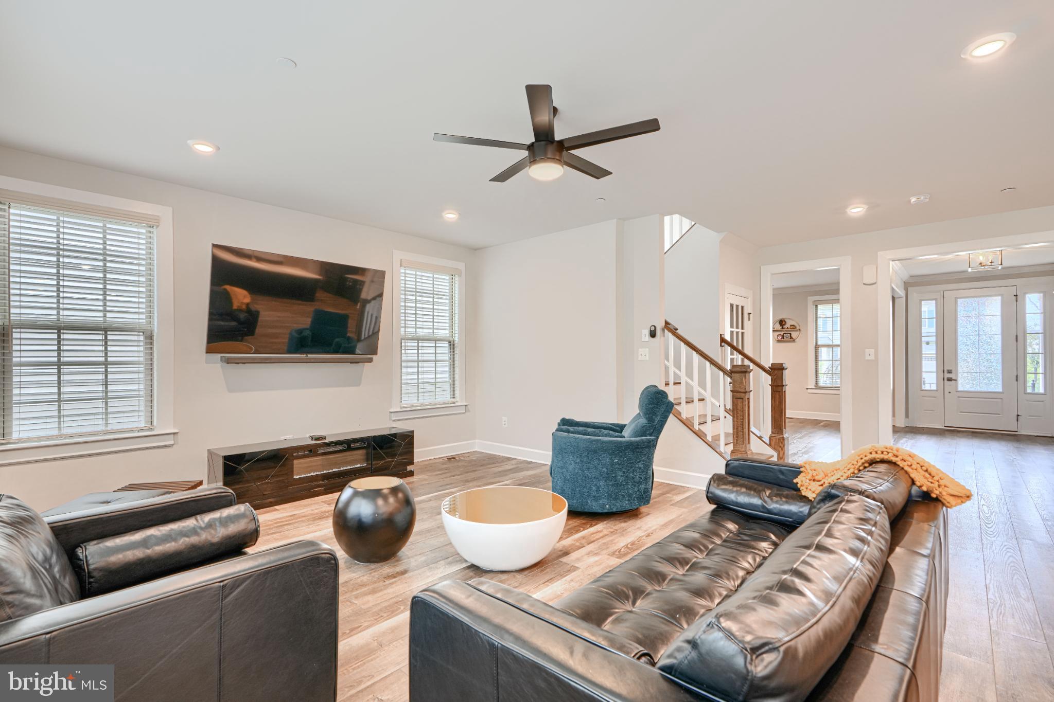 WOODRIDGE AT LAKE LINGANORE - Residential Lease