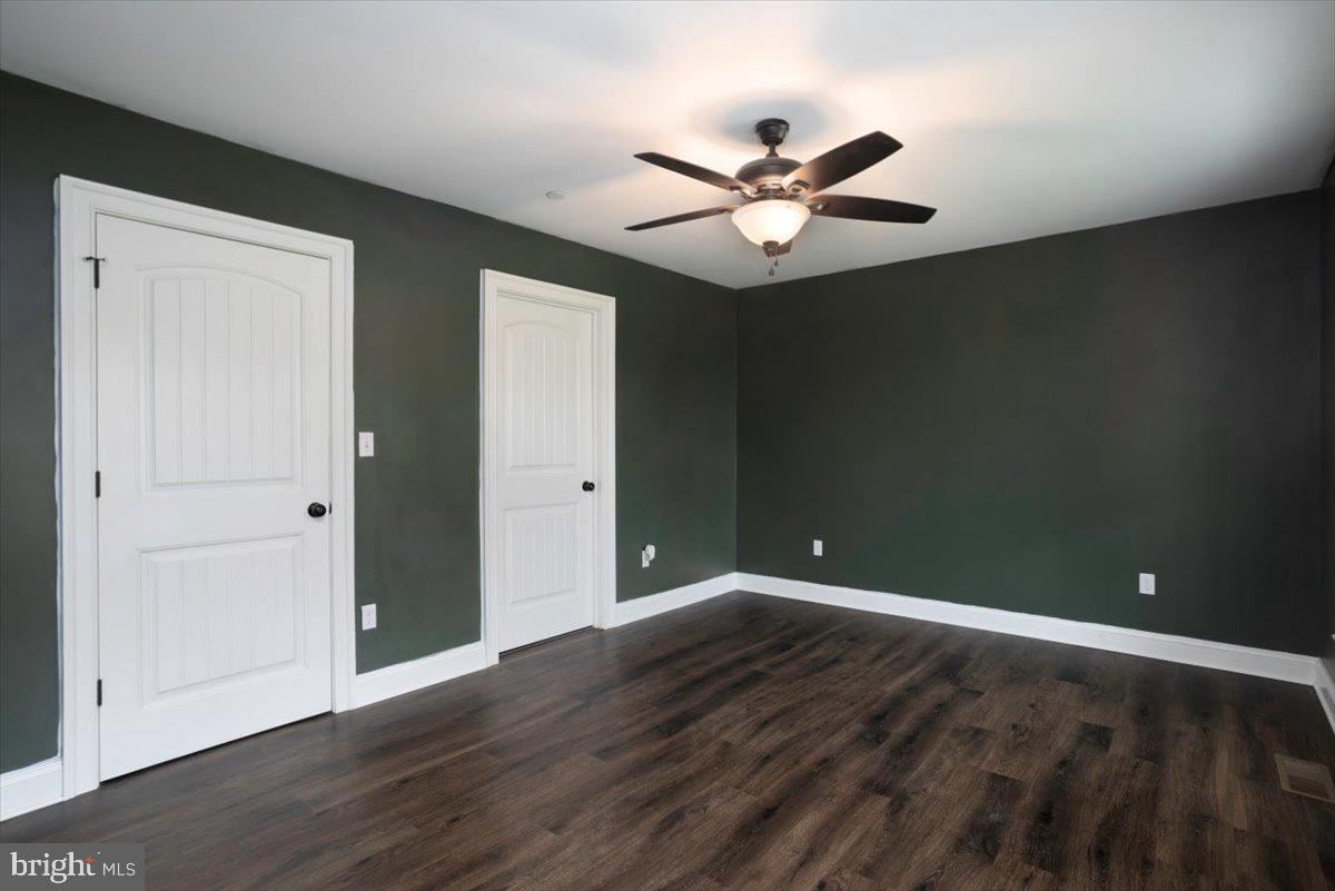 THE CROSSINGS AT EAST NEW MARKET - Residential