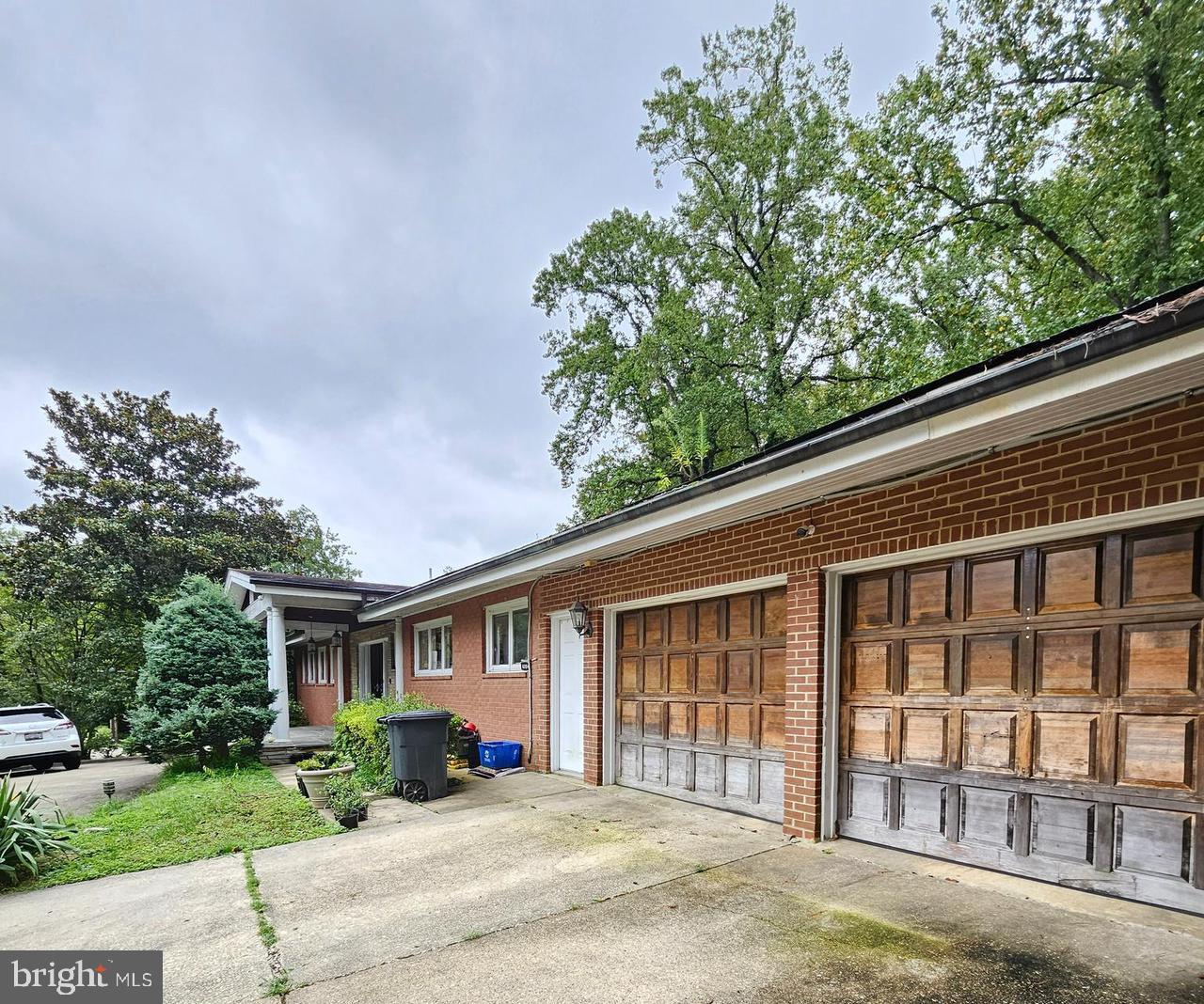 KENWOOD PARK - Residential