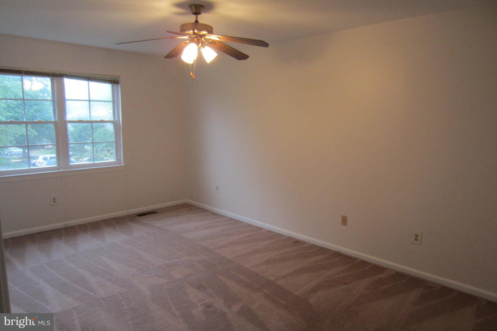 PINEWOOD STATION - Residential Lease