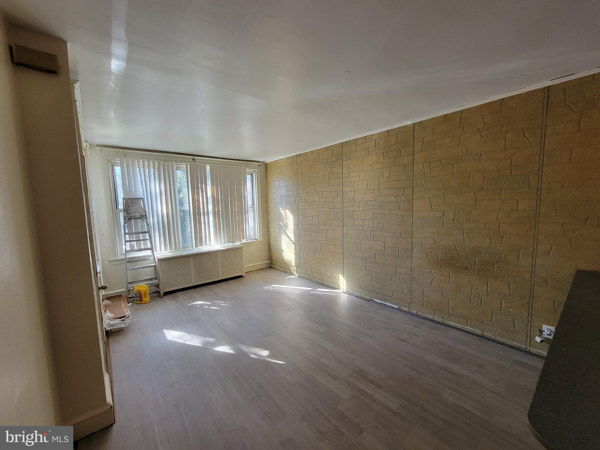 MAYFAIR (WEST) - Residential Income