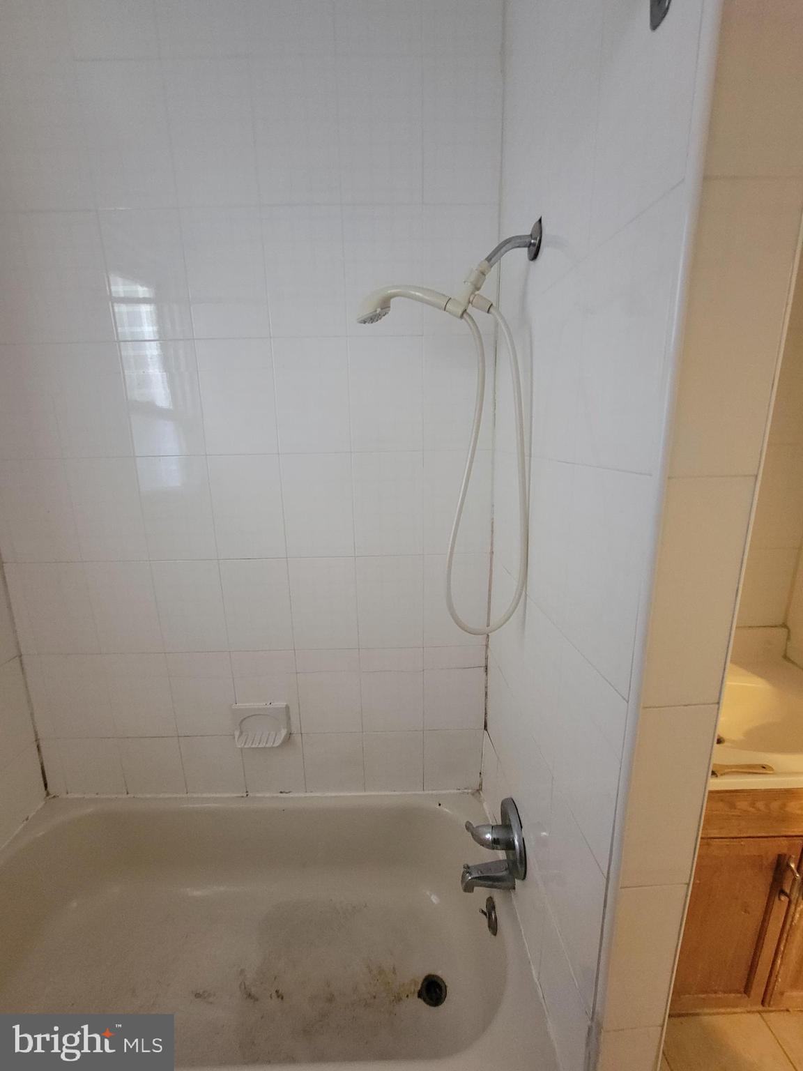 MAYFAIR (WEST) - Residential Income