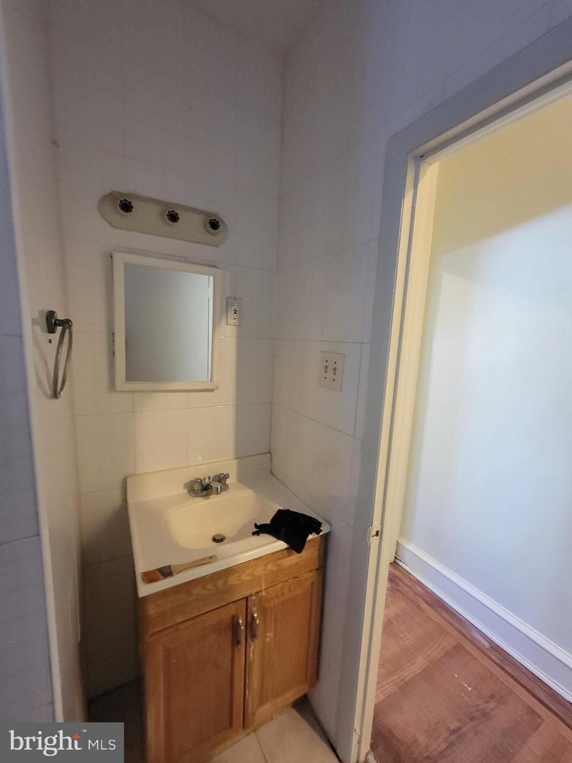 MAYFAIR (WEST) - Residential Income