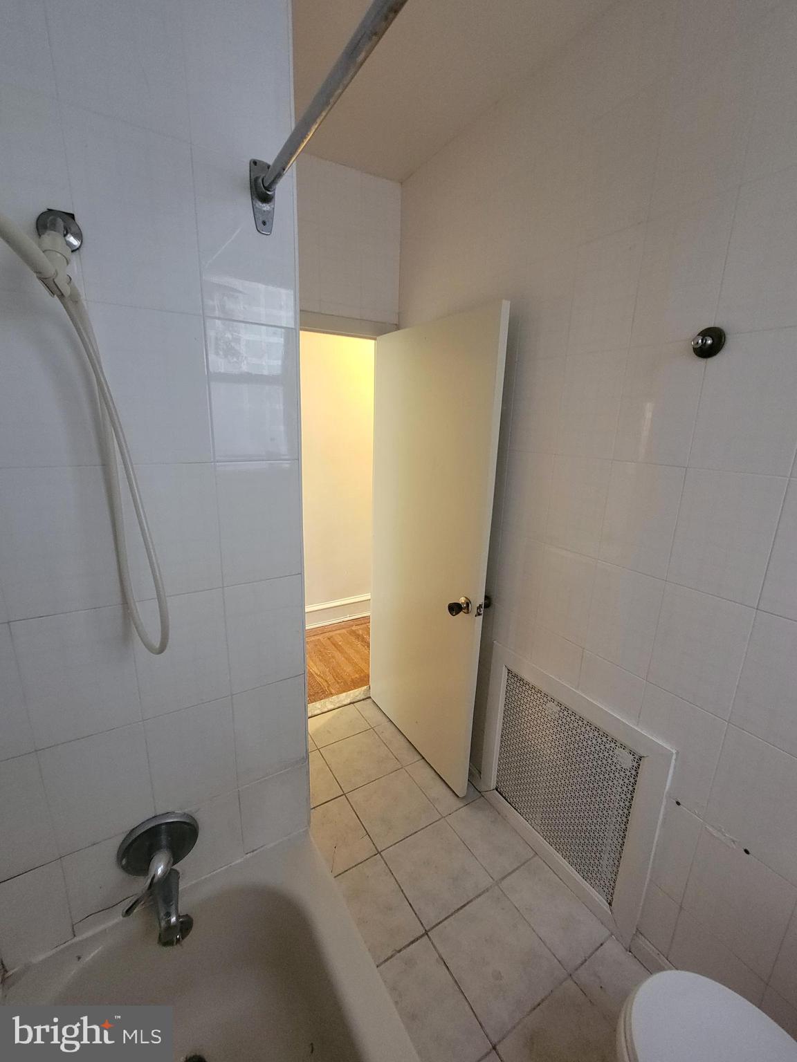 MAYFAIR (WEST) - Residential Income