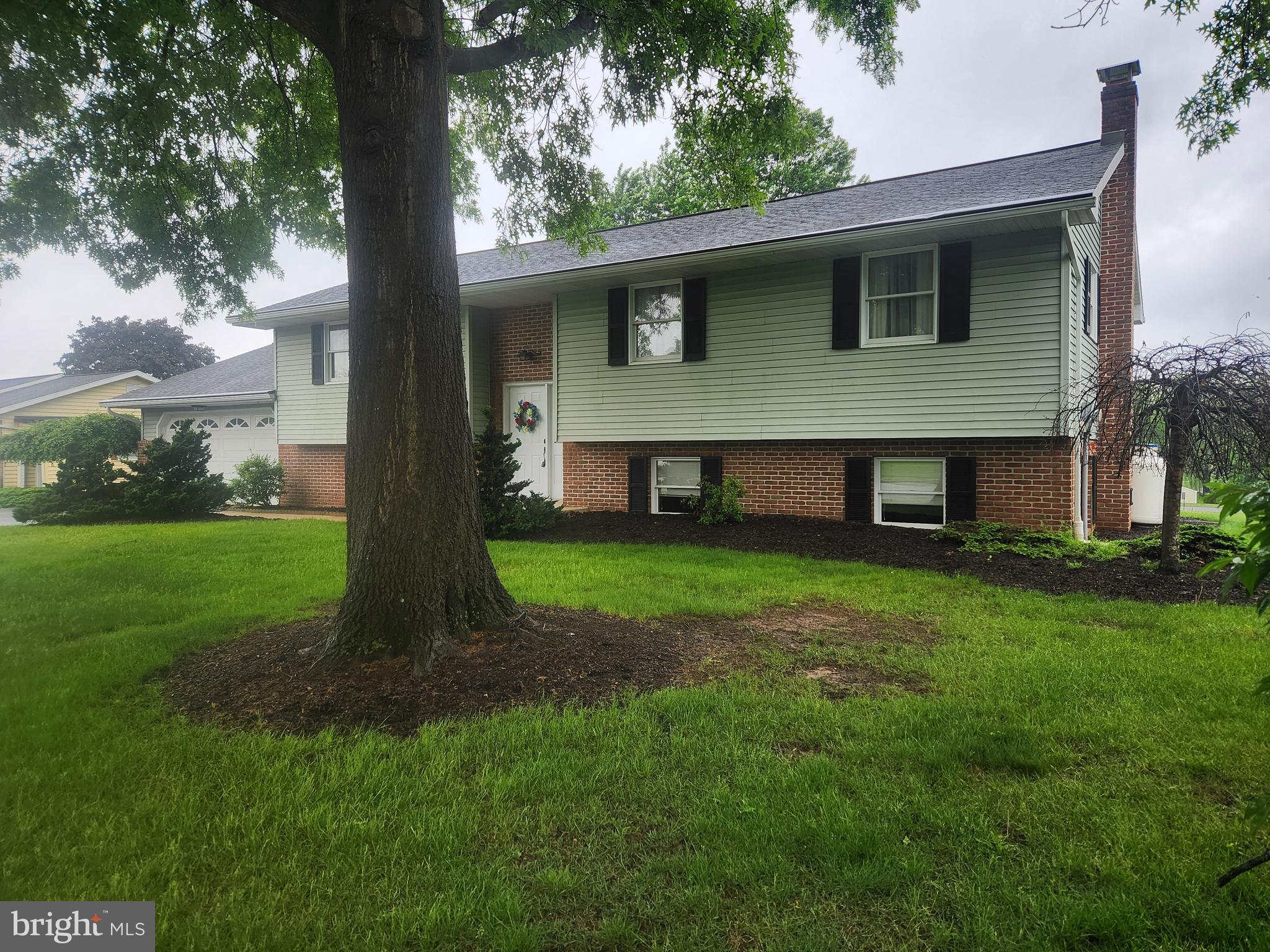 22 HEMLOCK CIRCLE