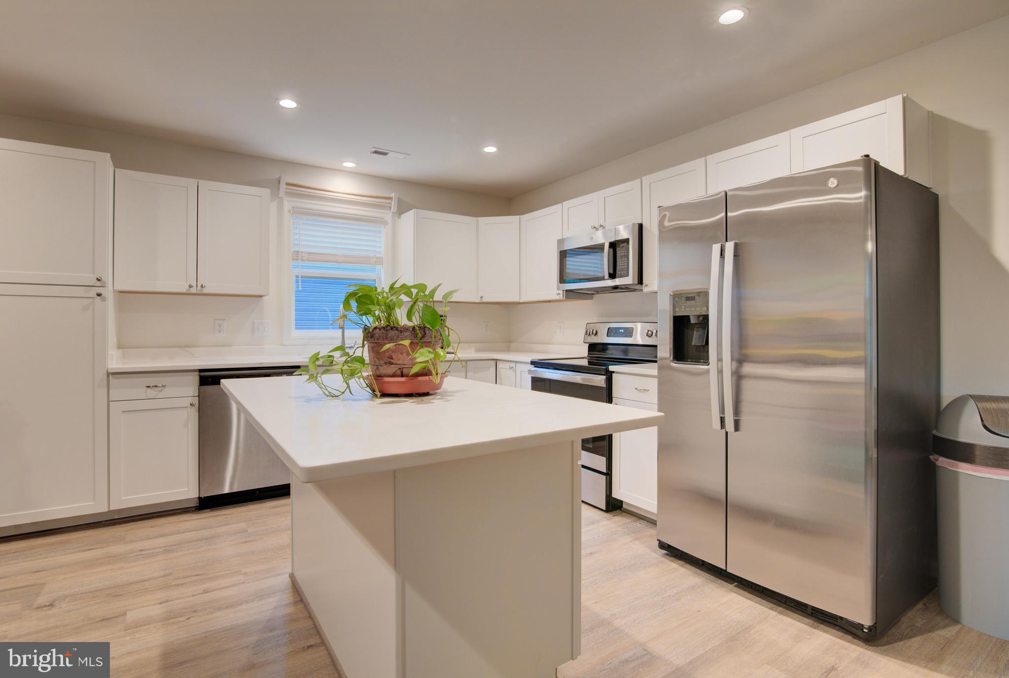PLACID BAY ESTATES - Residential