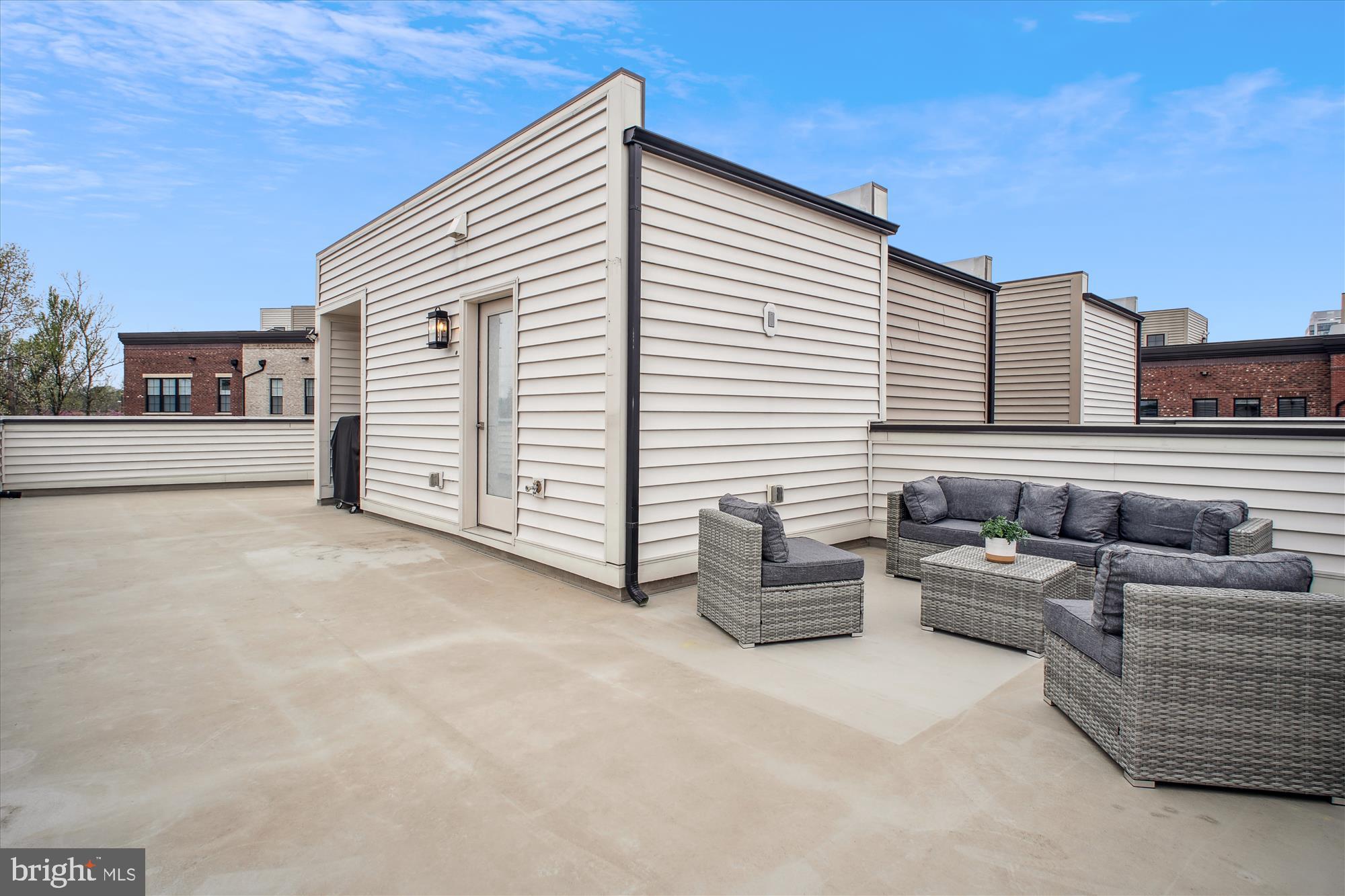 UNION PARK AT MCLEAN - Residential