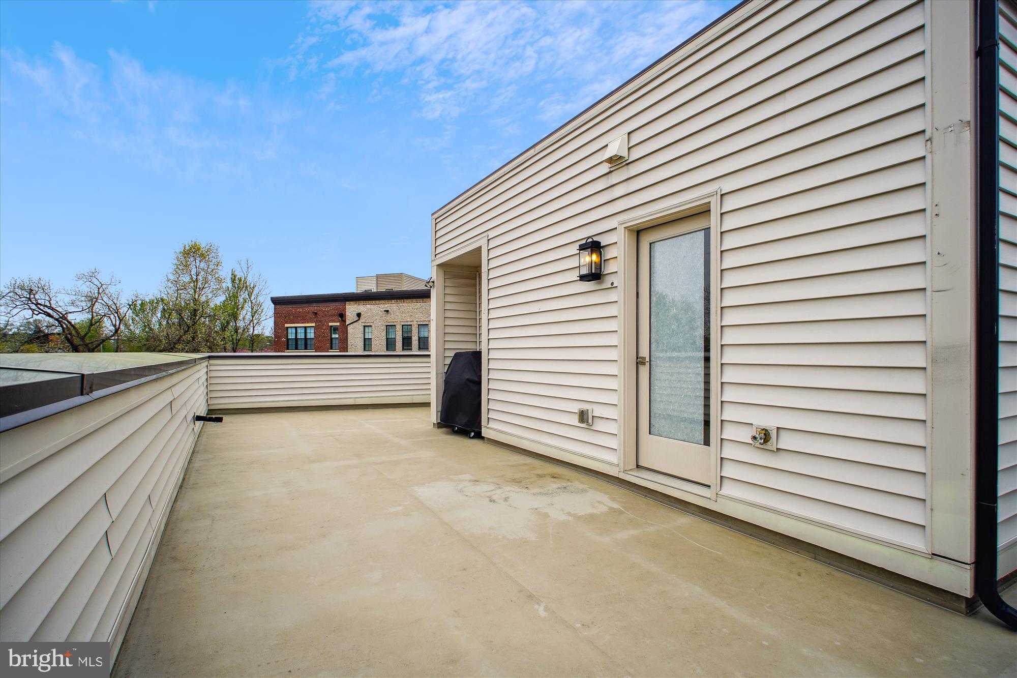 UNION PARK AT MCLEAN - Residential