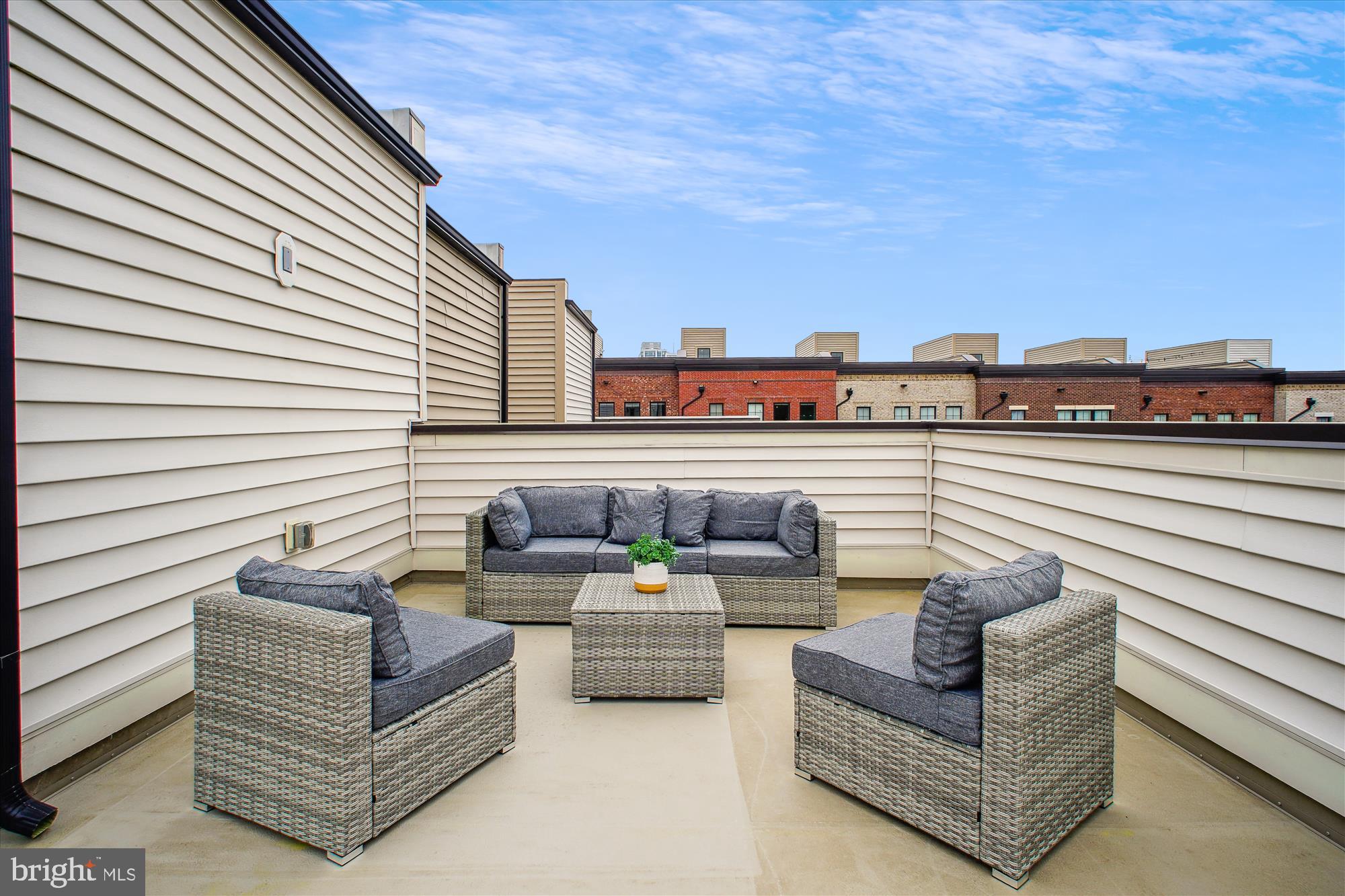 UNION PARK AT MCLEAN - Residential