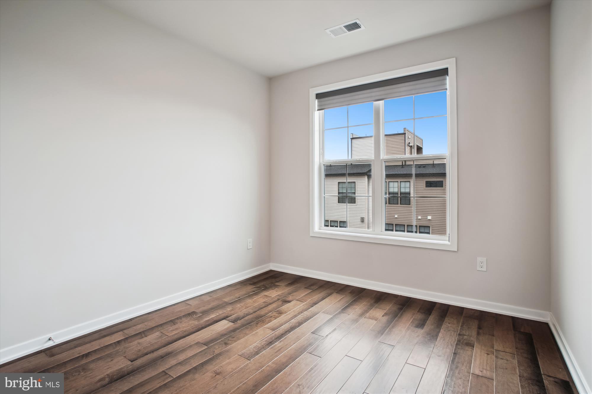 UNION PARK AT MCLEAN - Residential