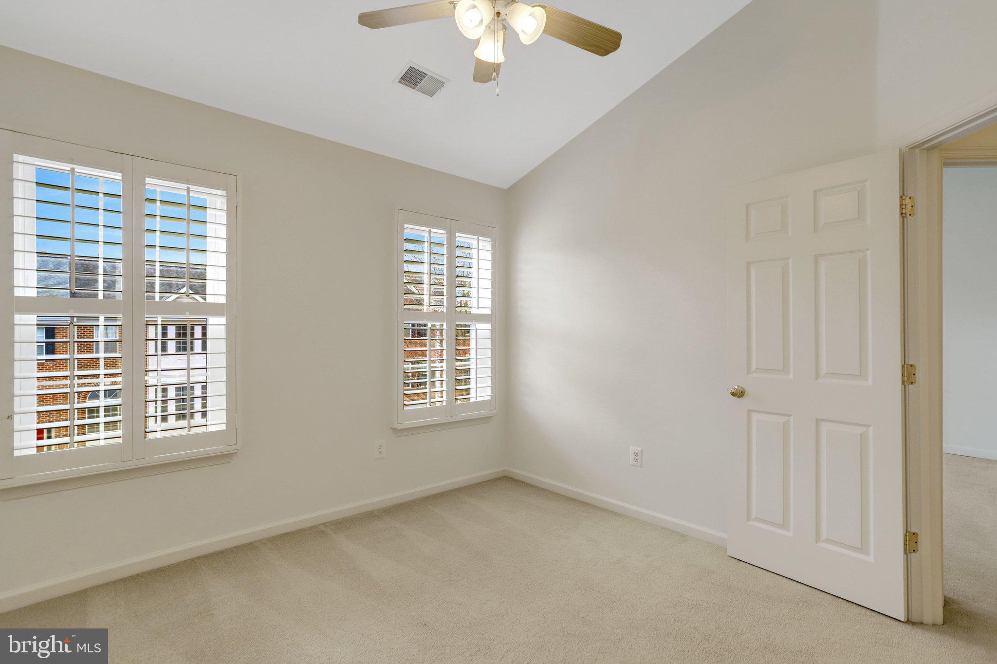 KINGSTOWNE - Residential