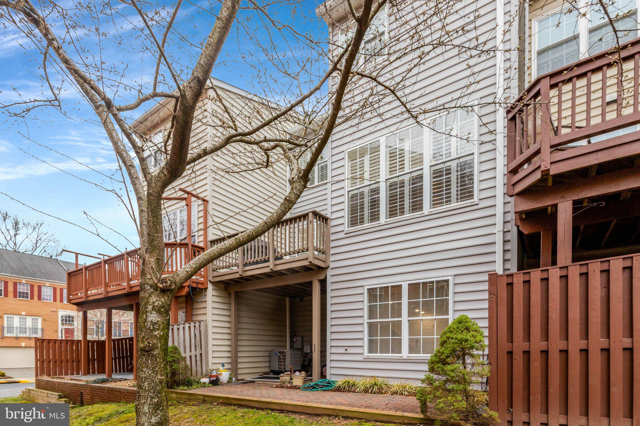 KINGSTOWNE - Residential