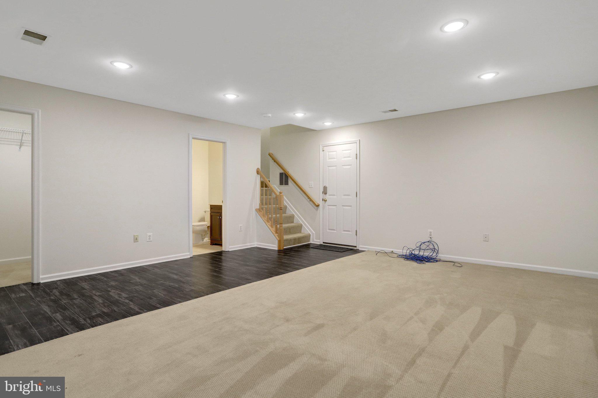 KINGSTOWNE - Residential