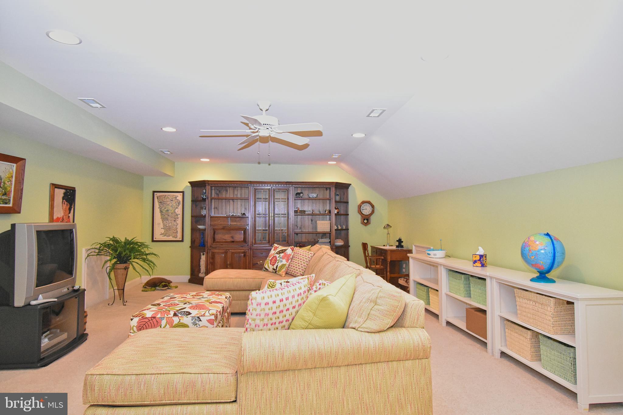 DELANCEY COURT - Residential