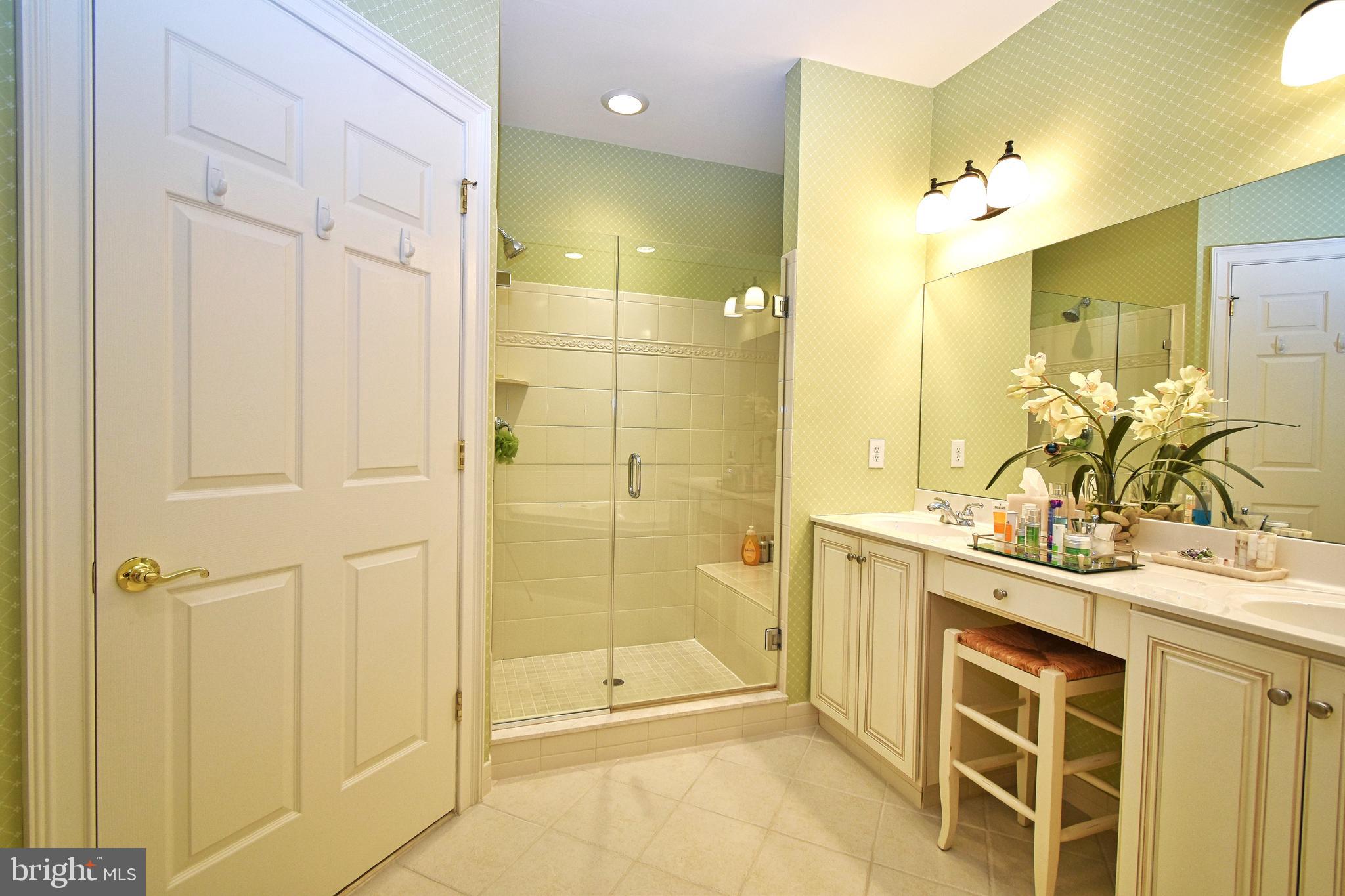 DELANCEY COURT - Residential