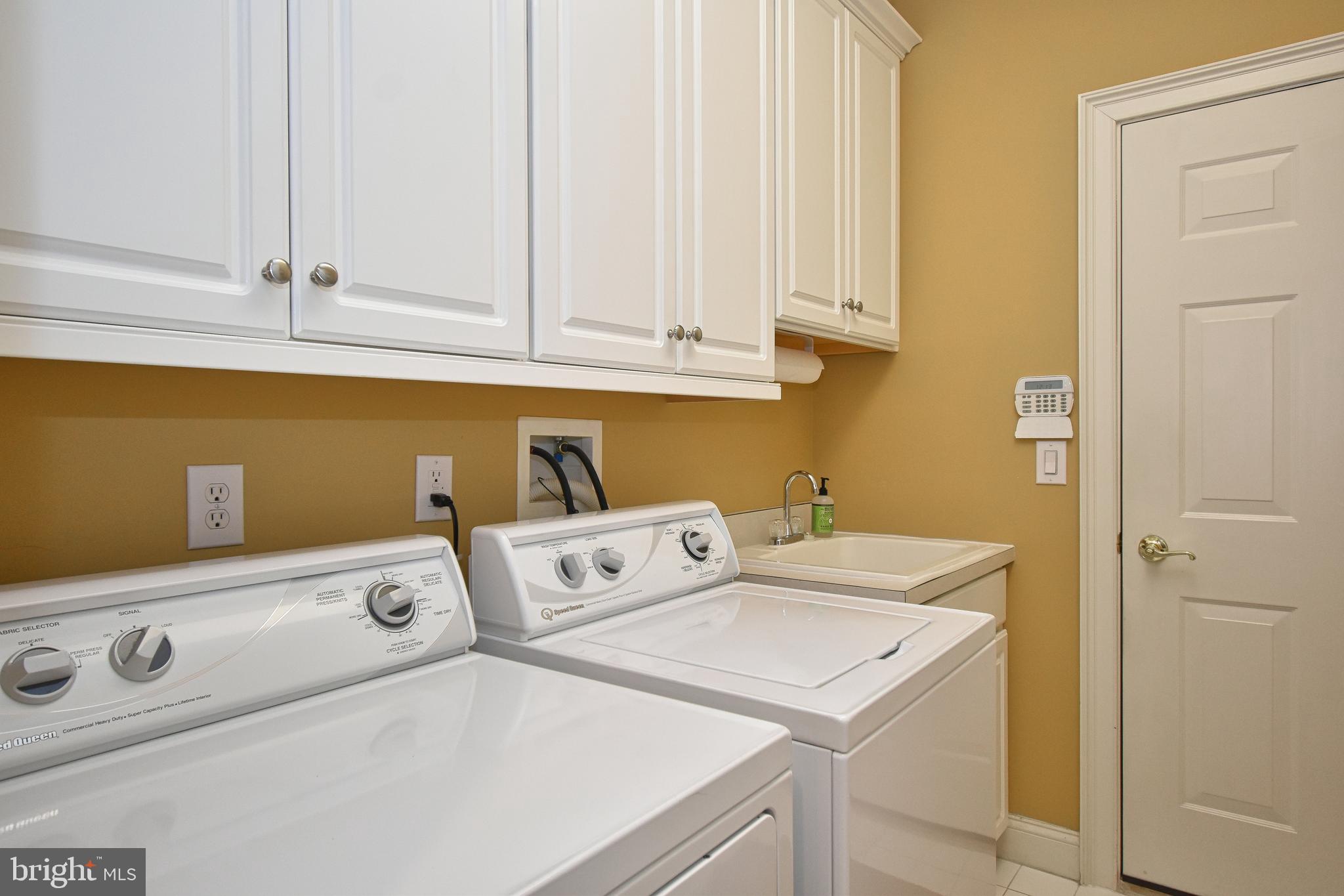 DELANCEY COURT - Residential