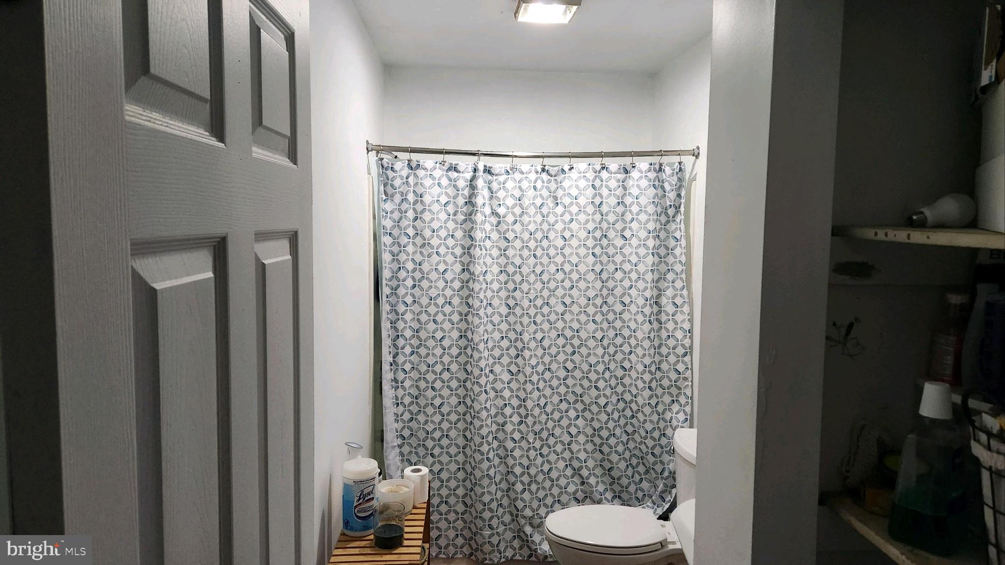 HOLLAND DRIVE - Residential