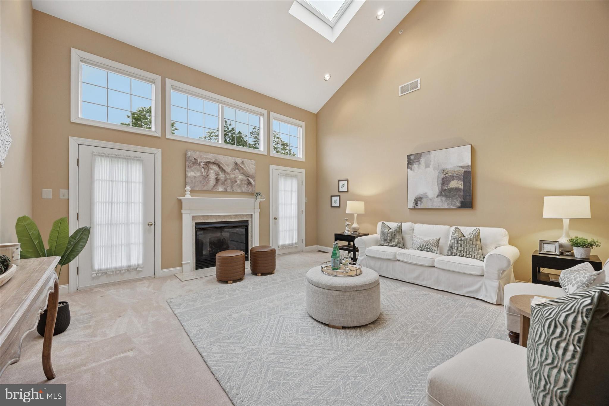 213 CASPIAN LANE