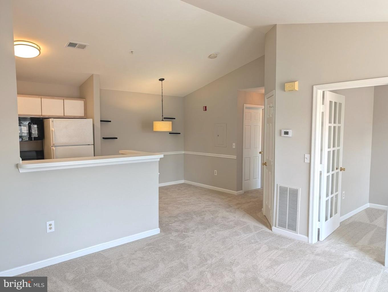 673 CONSTELLATION SQUARE SE J