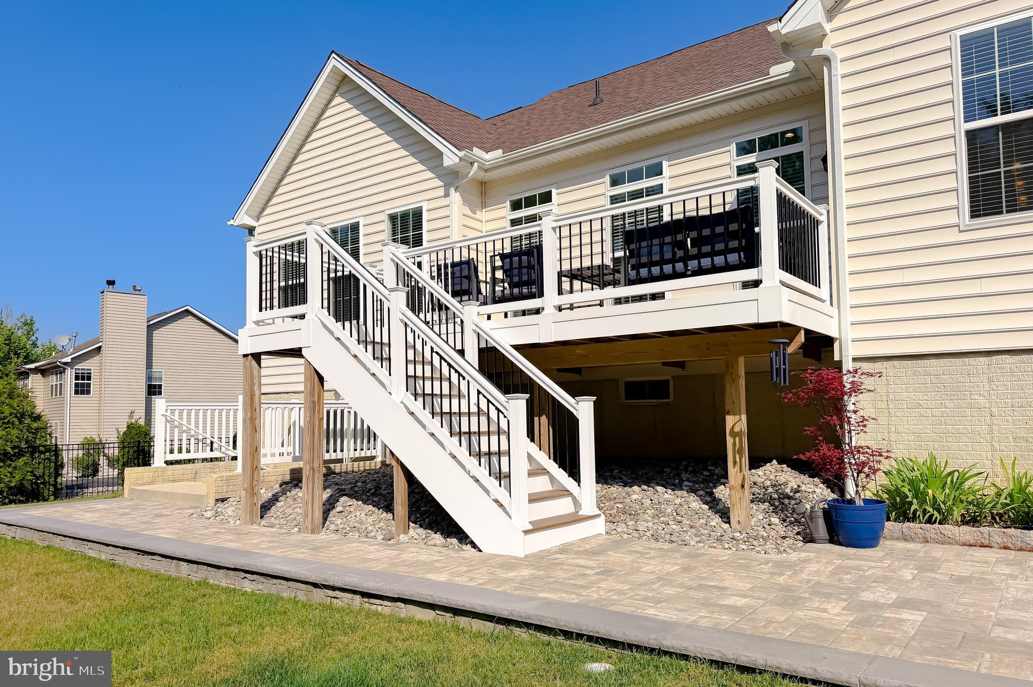 THE WOODS AT MYRTLE POINT - Residential