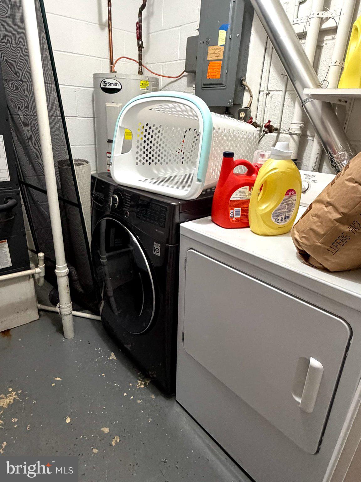 KEENE MILL WOODS - Residential