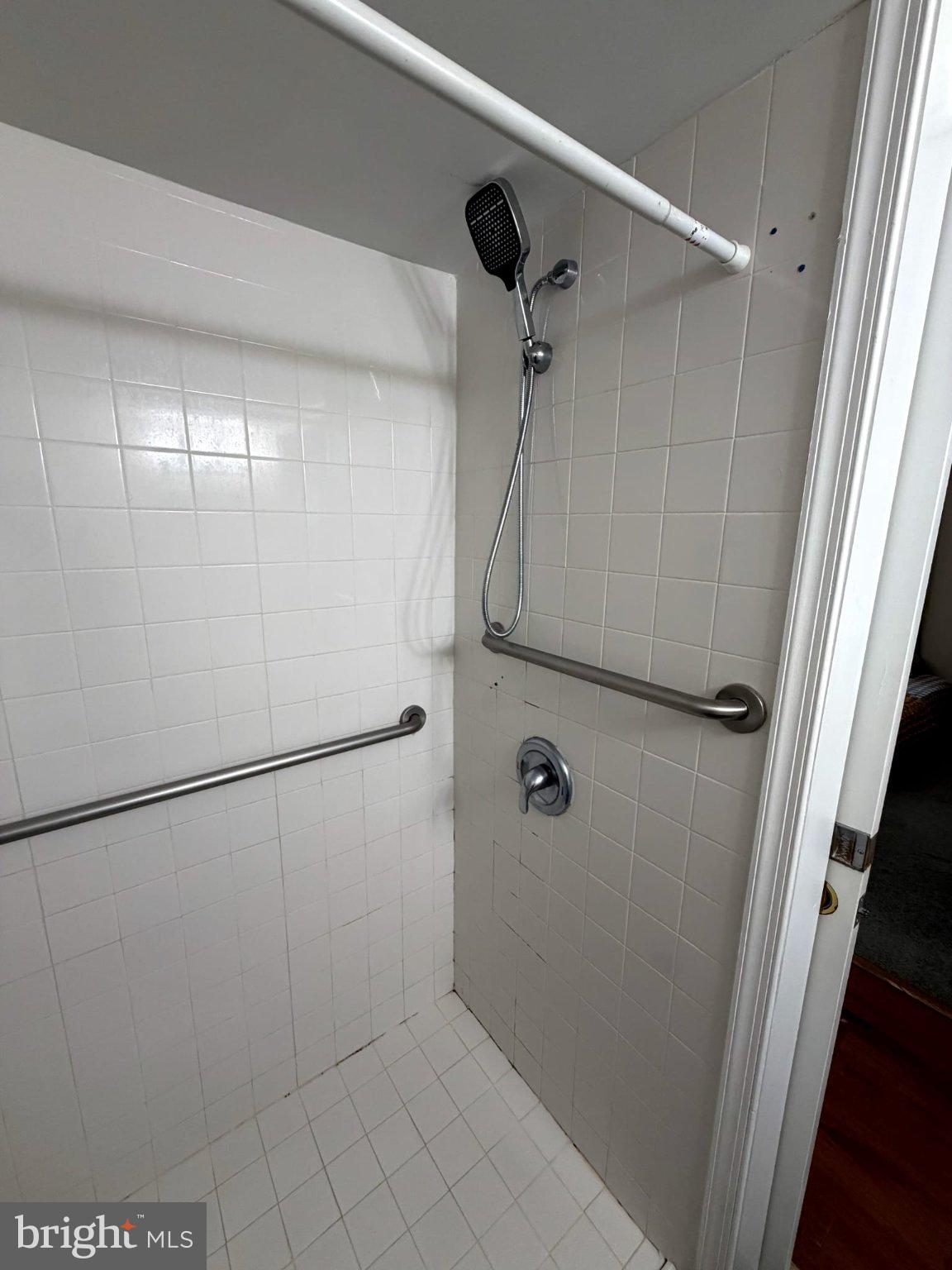 KEENE MILL WOODS - Residential