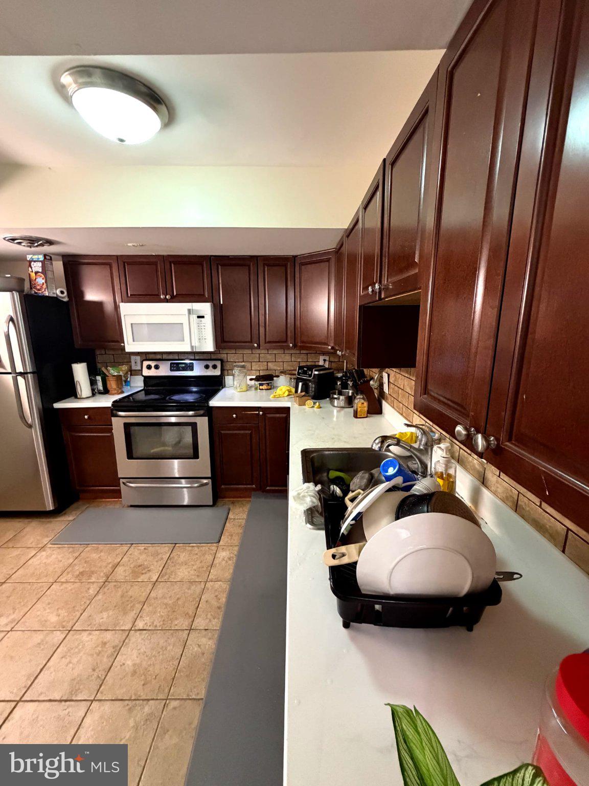 KEENE MILL WOODS - Residential