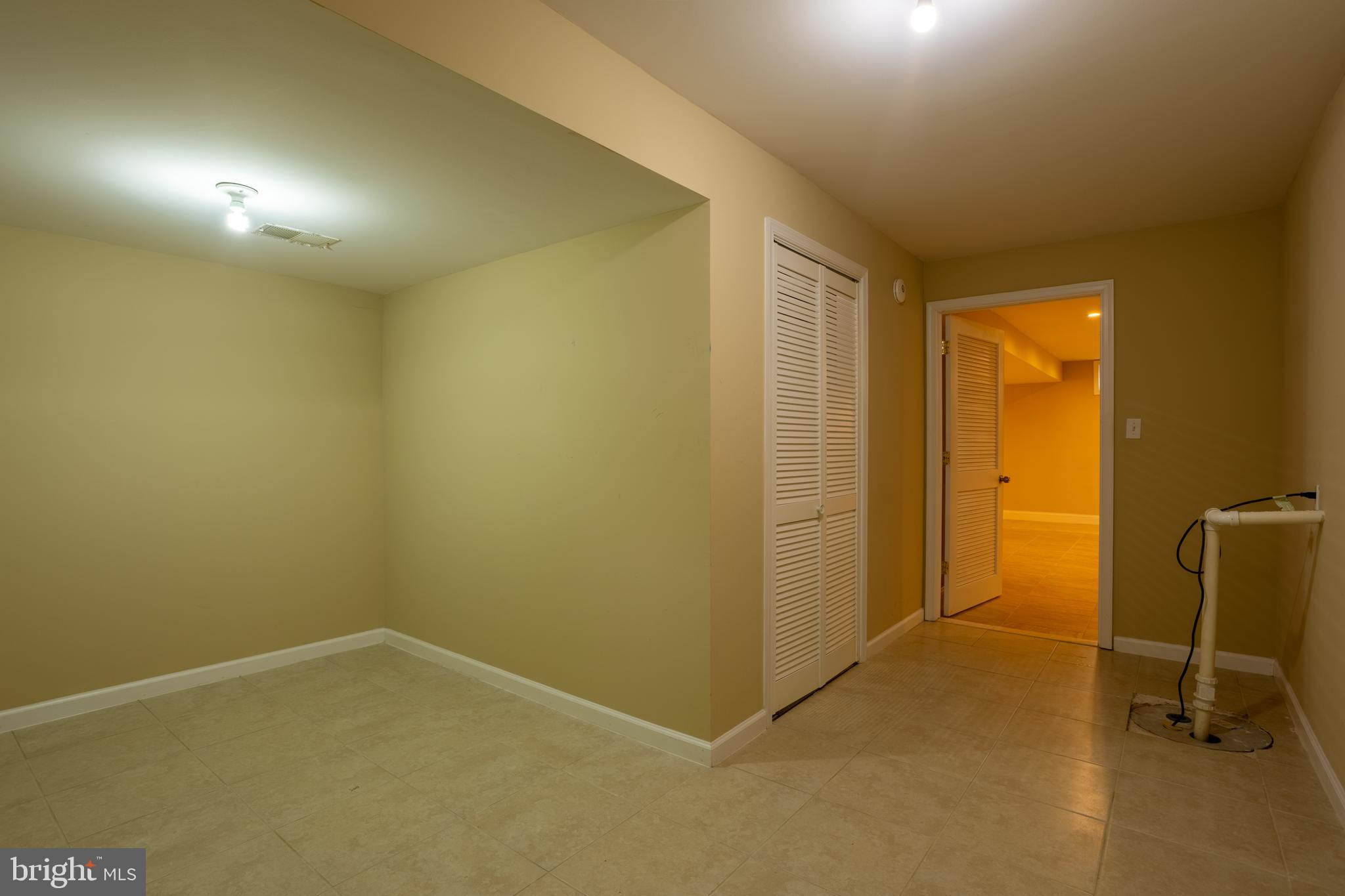 VILLAGES OF DORCHESTER - Residential