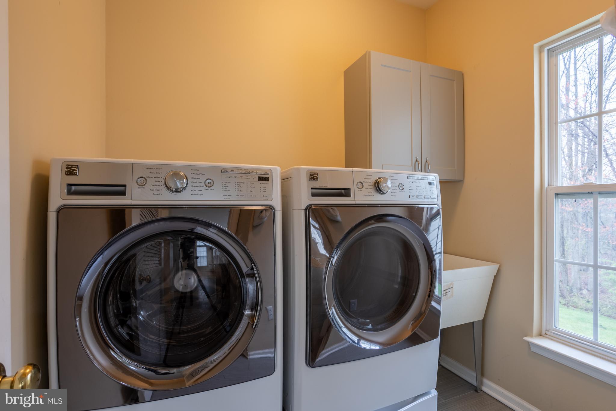 VILLAGES OF DORCHESTER - Residential