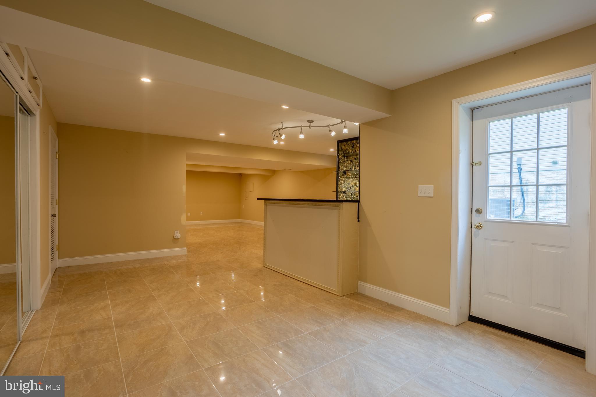 VILLAGES OF DORCHESTER - Residential